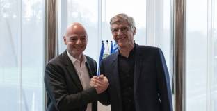 Киоун е готов да помогне на Арсенал за връщането на Венгер