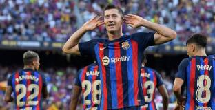  Левандовски влезе в историята на Барселона