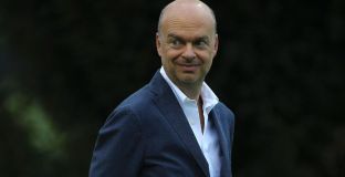 Милан спира с трансферите 