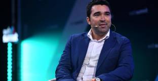  Деко става директор в Барса