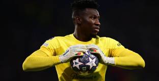 Ман Юнайтед се примири за Онана 