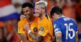 Нидерландия - Гърция 3:0 