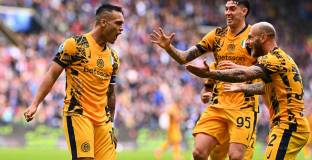 Интер оцеля в голово шоу срещу Удинезе (видео)