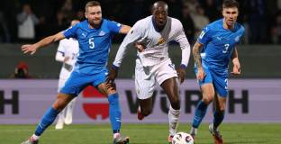 Исландия измъкна точката срещу Франция 