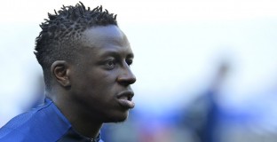 Менди аут за 2-3 седмици 