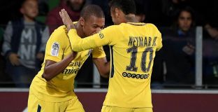 Неймар: Приятно е да играеш с Мбапе 