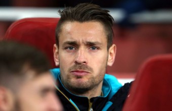 Ница е близо до покупката на Дебюши 