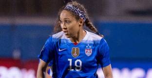 Американка отказала да играе за националния, заради символ на ЛГБТ