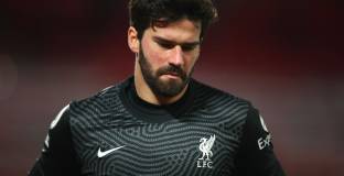 Алисон: Ливърпул може да спечели четири трофея през този сезон 