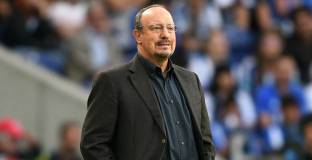 Бенитес: Отказах на големи отбори