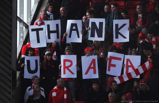 Как посрещнаха Бенитес на Анфийлд