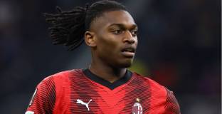 Касано: Леао е половин футболист