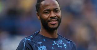 Арсенал нае Стърлинг