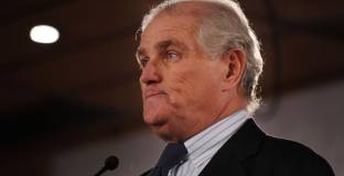 Калдерон: Не е умно да говориш за размяна на Роналдо с Неймар 