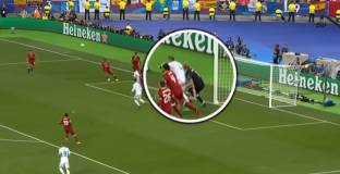 Рамос ударил Кариус в лицето малко преди първия гол 