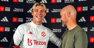 Хьойлунд: Играчите са зад Тен Хаг 