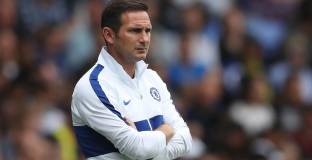 Карагър сравни играта на Челси с баскетболен мач