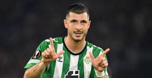 Трансферът на Гуидо Родригес в Барса е под заплаха