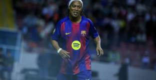 Реал Мадрид победи Барселона в мача на легендите