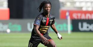 Камавинга предпочита в Примера, а не в Ман Юнайтед