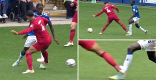    Фой: Тейлър постъпи правилно, като не изгони Ван Дайк