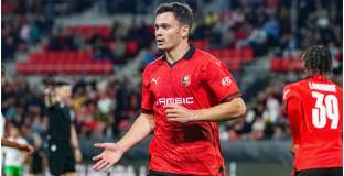 Петима от Щутгарт вкараха на Йънг Бойс