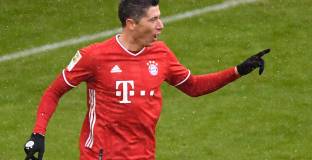 Чупо-Мотинг: Левандовски е страхотен играч