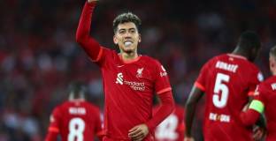 Фирмино се разбра с Барселона 