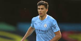  Ман Сити предложи на Родри нов договор