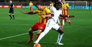 Рома повали Лече като гост