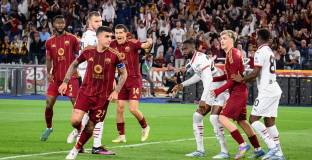 Рома победи Милан с човек повече