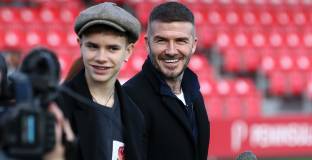 Ромео Бекъм подписа първи професионален договор