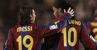 Роналдиньо: Дано Барса се готви за живота след Меси