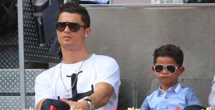 Синът на Роналдо ще играе за юношите на Ман Юнайтед