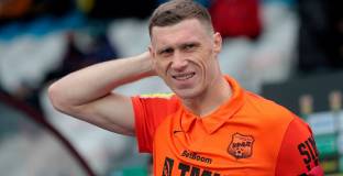 Ротор - Урал 0:0 