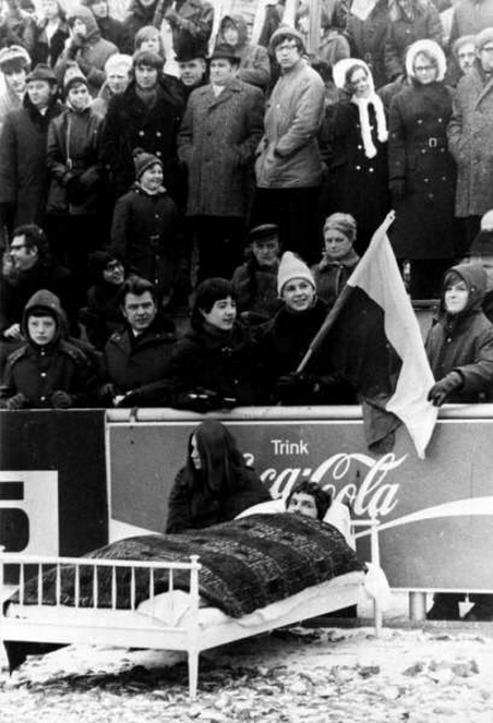 1973 година. Болен фен на мача Гетинген - Санкт Паули.
