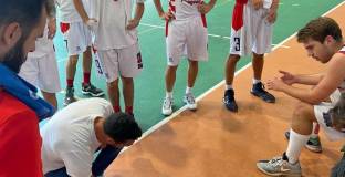 Паласио се присъедини към баскетболен отбор 