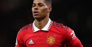 Рууни: Рашфорд трябва да наведе главата си