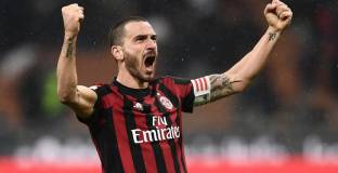 ПСЖ праща оферта за Бонучи в понеделник 