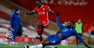 Оуен: Мане нарочно не падна в полето на Челси