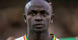 Мане преминава в Ал-Насър