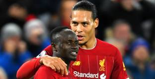 Ливърпул надви и Уулвс чрез ВАР