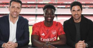 Сака продължи с Арсенал