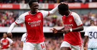 Арсенал надви Палас с дузпа