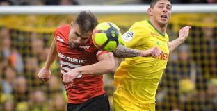 Изчезналият самолет е поискал аварийно кацане