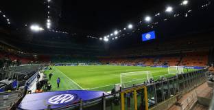 Интер ще използва проблемите в Порто