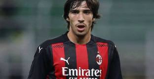  Пиоли сравни Тонали с Де Роси