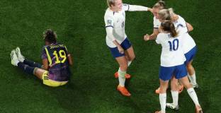 Англия  се класира за полуфиналите на Световното 