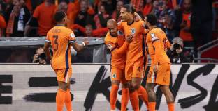 Нидерландия разгроми Финландия 