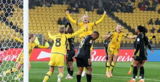 Шведките измъкнаха победата в 90-та минута 